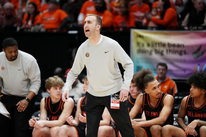 Mar 23, 2024; Dayton, Ohio, USA; Delaware Hayes head coach Adam Vincenzo, during the Division I state semifinal against Cleveland St. Ignatius, at University of Dayton Arena.
